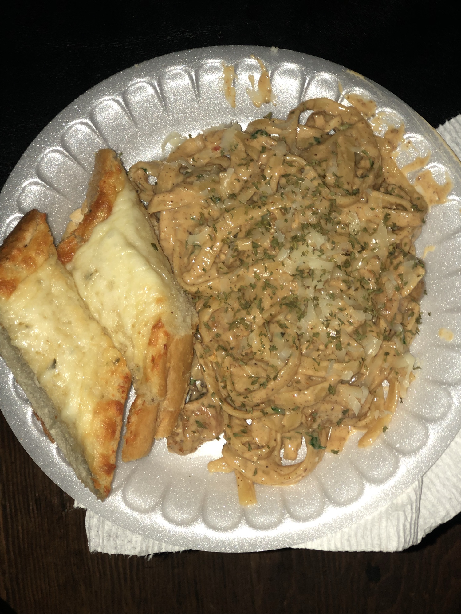 Cajun Chicken Alfredo with Garlic Bread