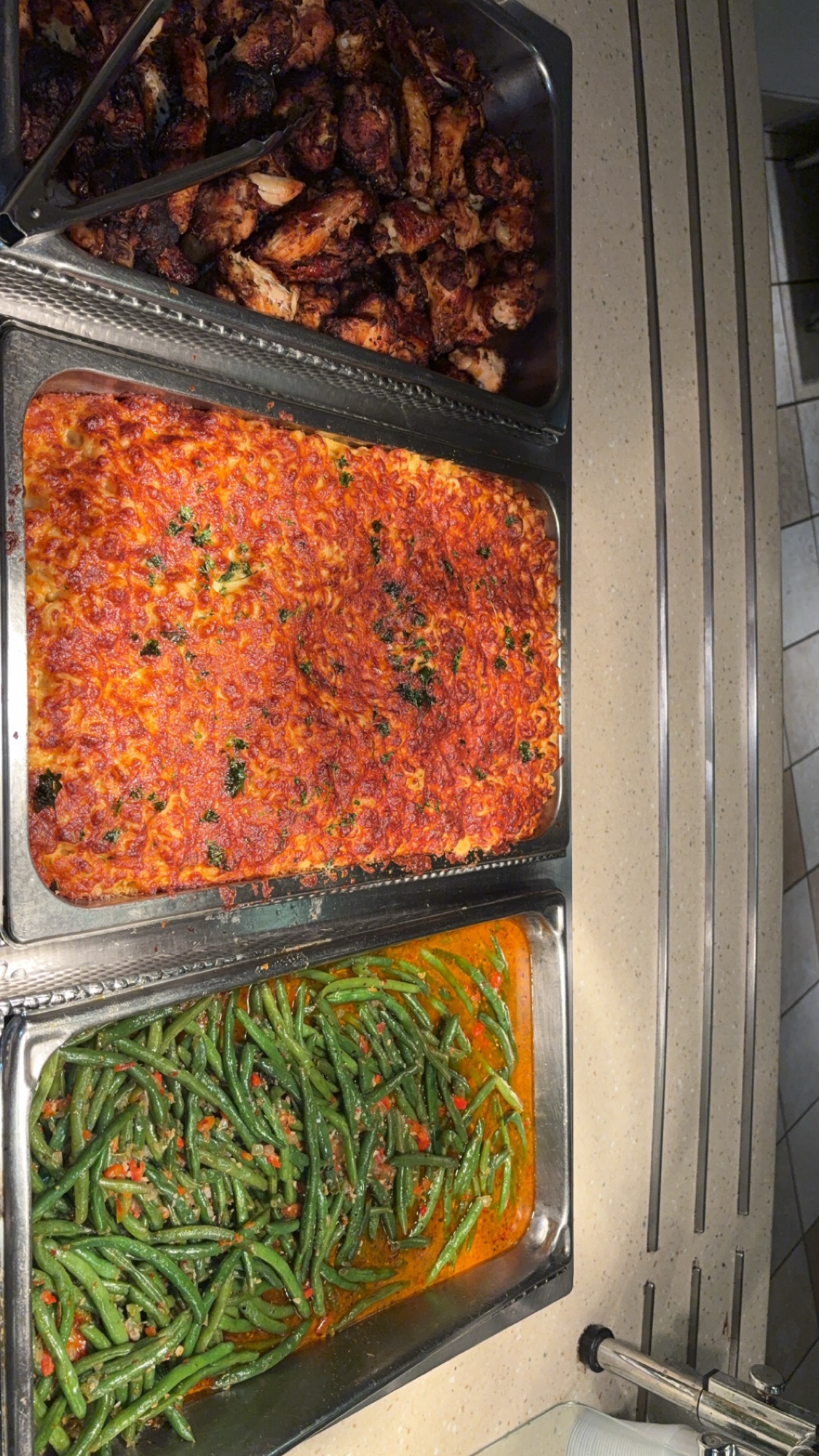 Jerk Chicken, Baked Pasta, and Seasoned Green Beans