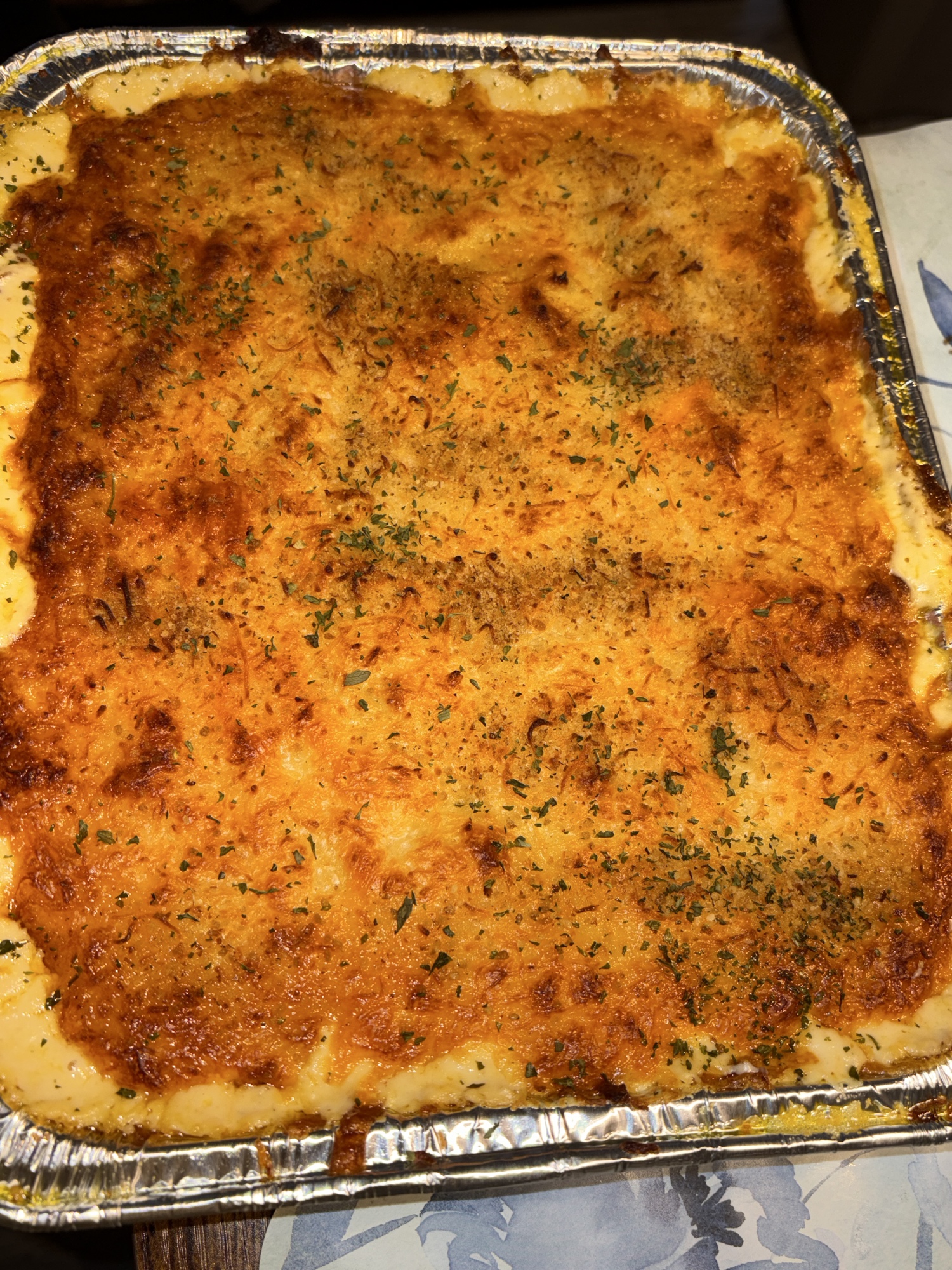 Baked Mac & Cheese Tray